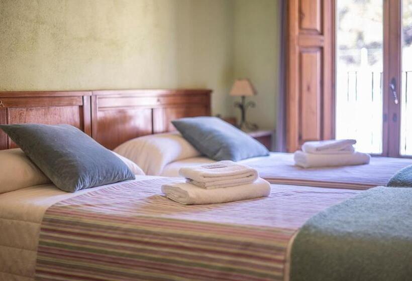 디럭스 룸, Cal Giral Ii