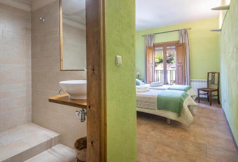 디럭스 룸, Cal Giral Ii