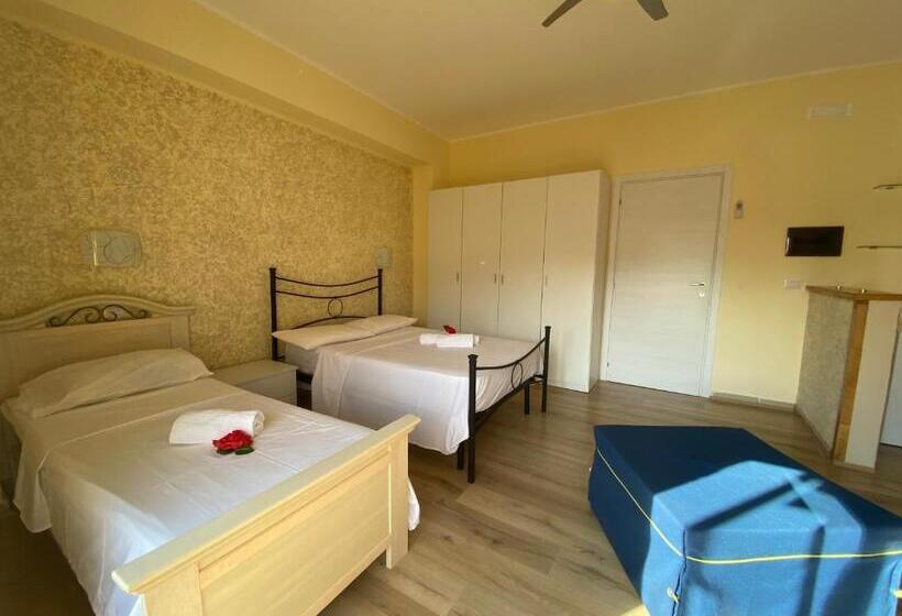 Четырехместный Номер Стандарт, Da Leo