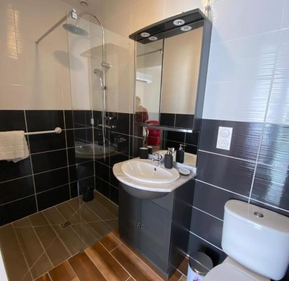 غرفة قياسية مزوَّدة بتراس, Esprit Etape