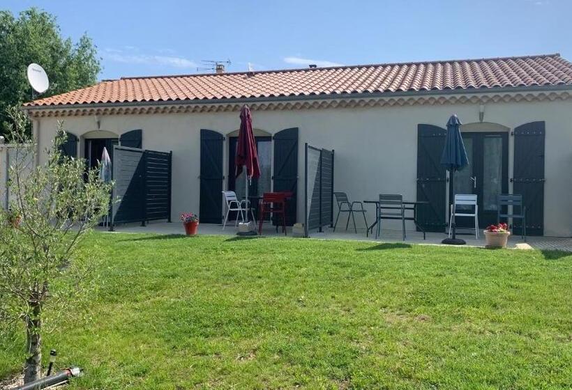 غرفة قياسية مزوَّدة بتراس, Esprit Etape