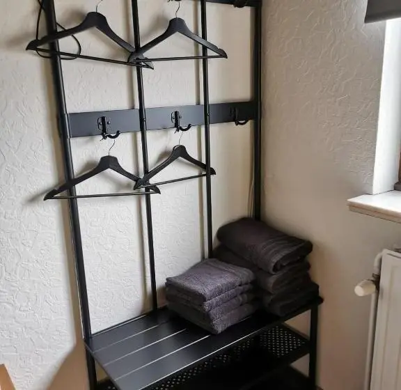 テラス付き1ベッドルームアパートメント, Surrender Three Bedrooms