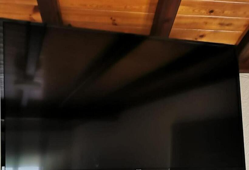 带1个卧室的带阳台的公寓, Surrender Three Bedrooms