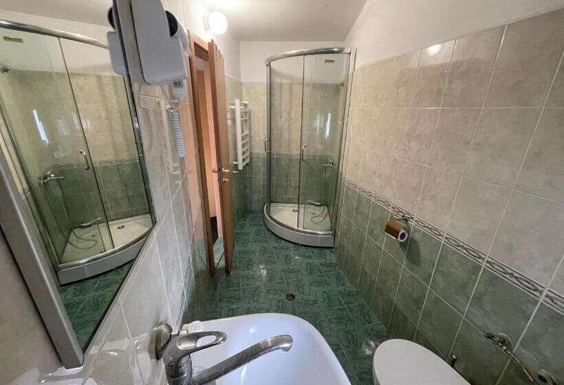 Стандартный Номер Кровать Кинг, Club 2008