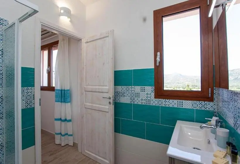 ガーデンビュースタンダードルーム, La Casa In Collina   Affittacamere Con Vista Mare