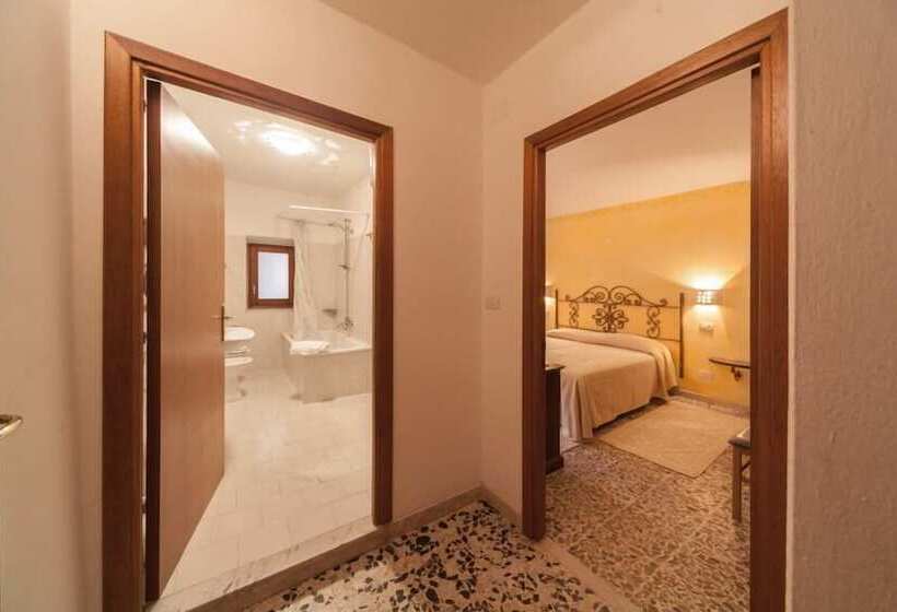 Номер Стандарт Трехместный, Su Ghindalu Guesthouse
