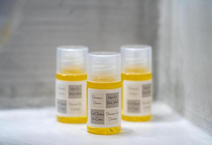 スタンダードスタジオ, Anna S