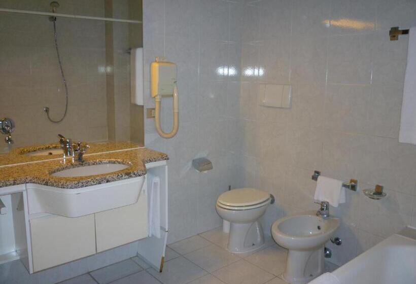 חדר סטנדרט, Ascot