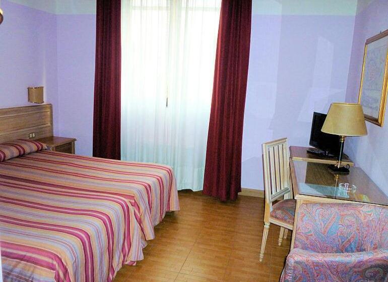 חדר סטנדרט, Ascot