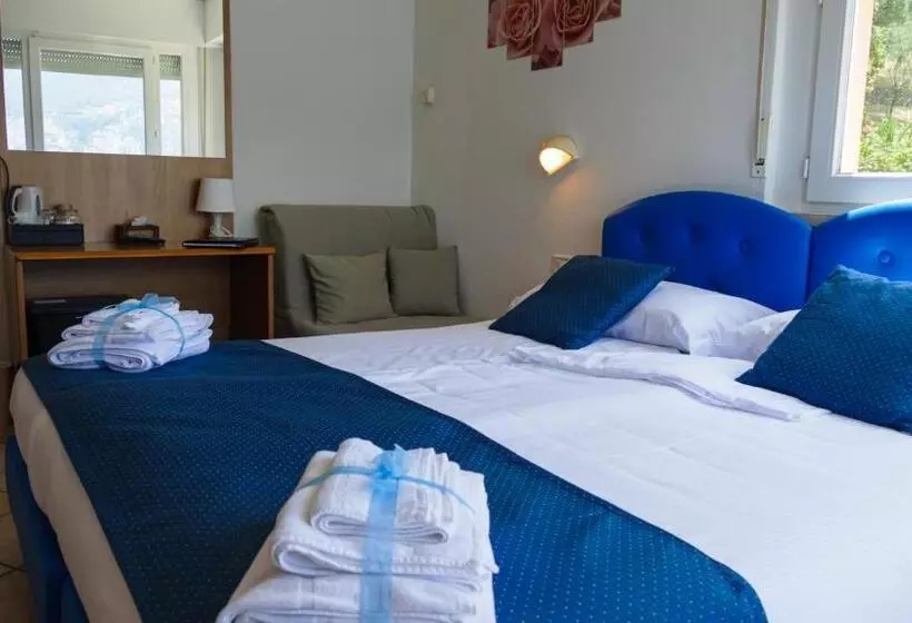 Standard-huone Järvinäkymä, Casa Marinella