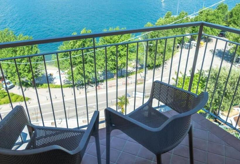 Семейный Номер, Casa Marinella