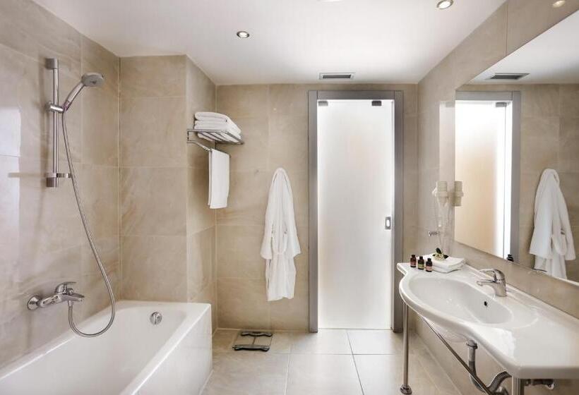 Superior room with lake view, Chloe Luxury