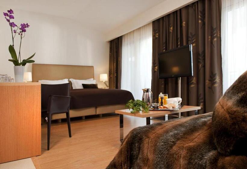 סוויטת דלוקס עם נוף, Chloe Luxury