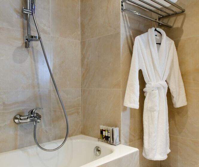 Superior room with lake view, Chloe Luxury