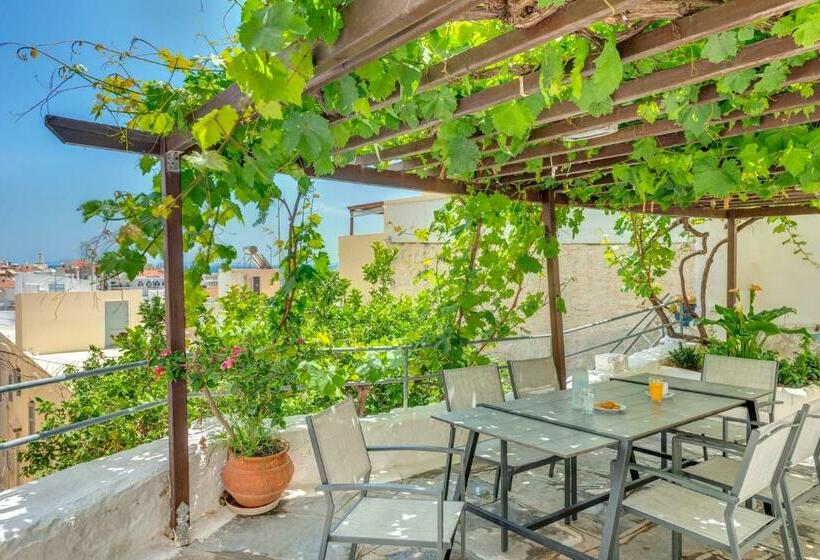 آپارتمان 1 خوابه با چشمانداز جانبی دریا, Ethrion