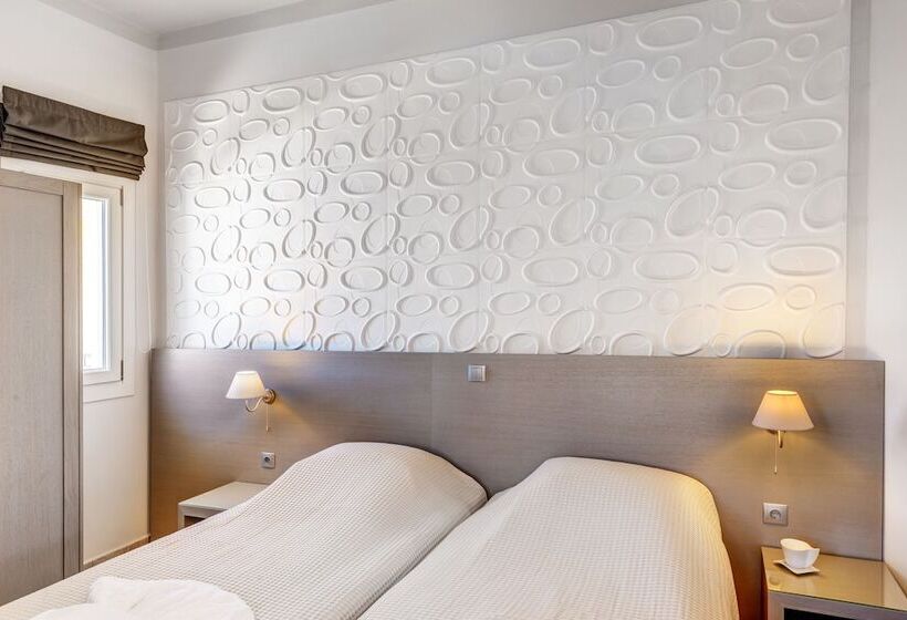 اتاق سوپریور با چشمانداز دریا و بالکن, Ethrion