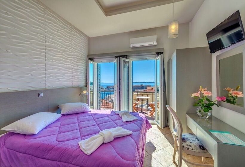 2 Bedrooms Suite Sea View, Ethrion