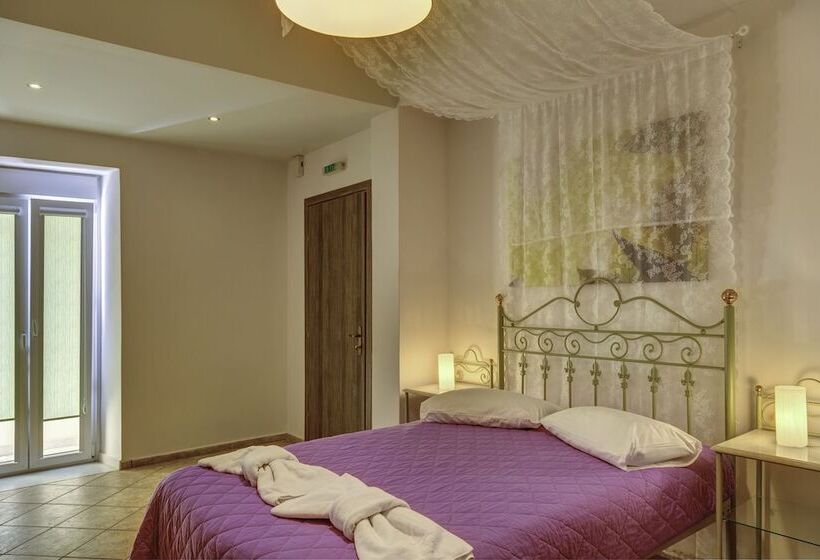 2 Bedrooms Suite Sea View, Ethrion