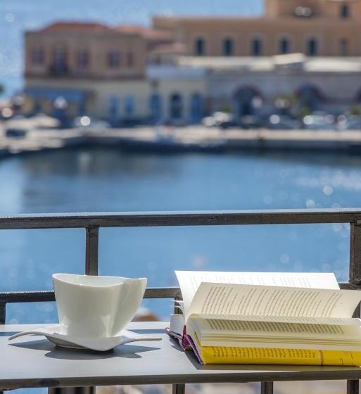 اتاق لوکس با بالکن و چشمانداز دریا, Ethrion