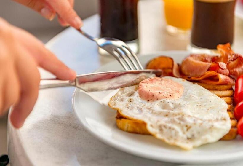 2 Bedrooms Suite Sea View, Ethrion