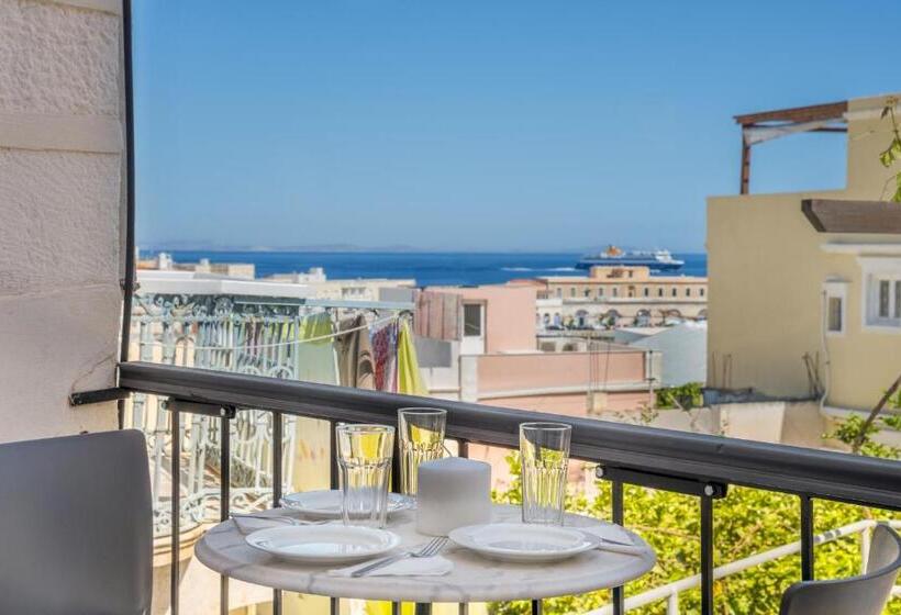 آپارتمان 1 خوابه با چشمانداز جانبی دریا, Ethrion