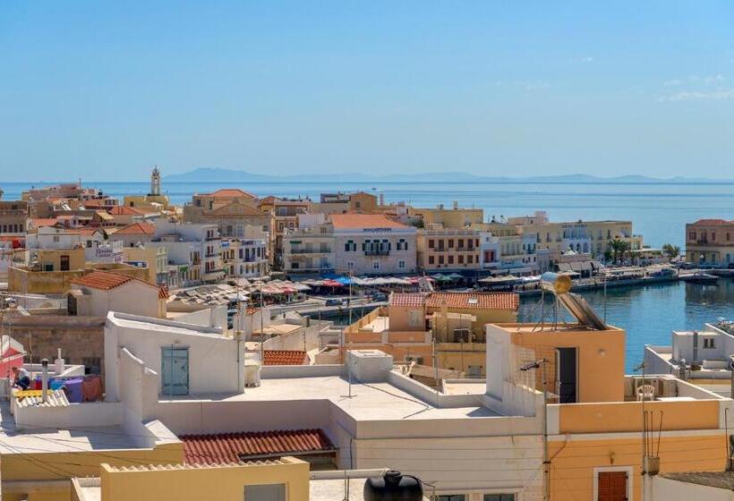 اتاق سوپریور با چشمانداز دریا و بالکن, Ethrion