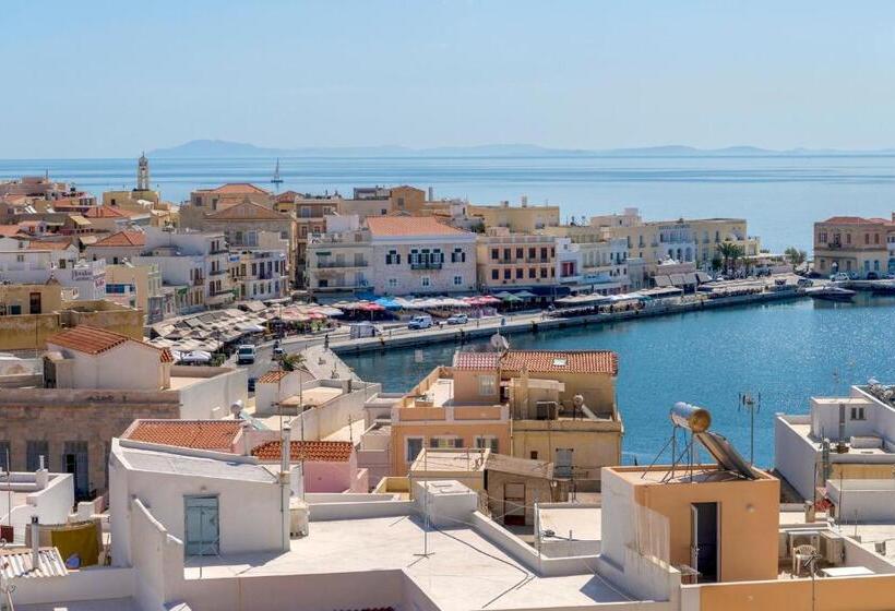 اتاق سوپریور با چشمانداز دریا و بالکن, Ethrion