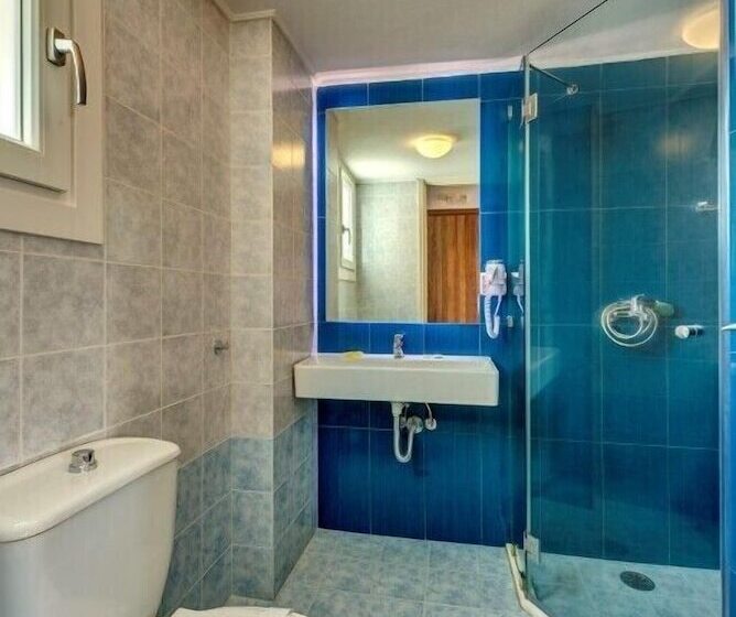 اتاق استاندارد با چشمانداز شهر, Ethrion