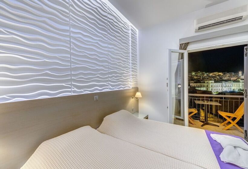 اتاق لوکس با بالکن و چشمانداز دریا, Ethrion