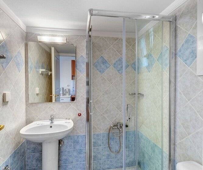 2 Bedrooms Suite Sea View, Ethrion