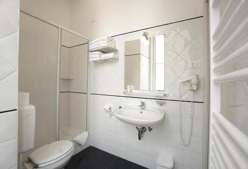 Standard room with outdoor bath, Nuovo Albergo Centro