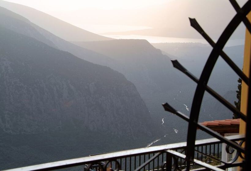 Triple Room Sea View, Varonos