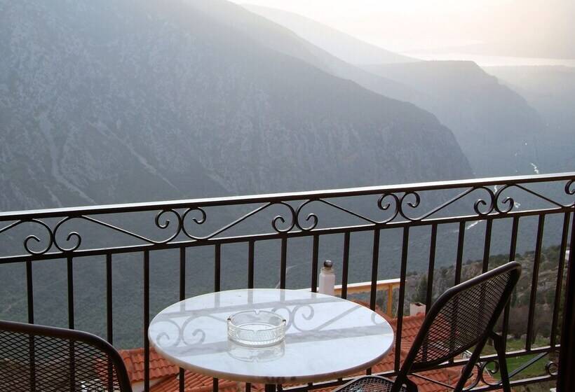 Triple Room Sea View, Varonos