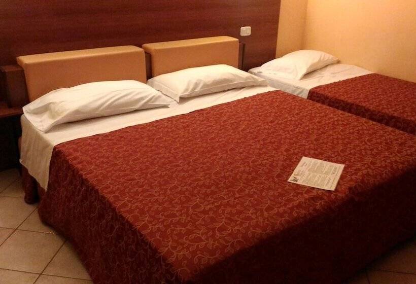 غرفة قياسية ثلاثية, Villa Delle Rose   Malpensa