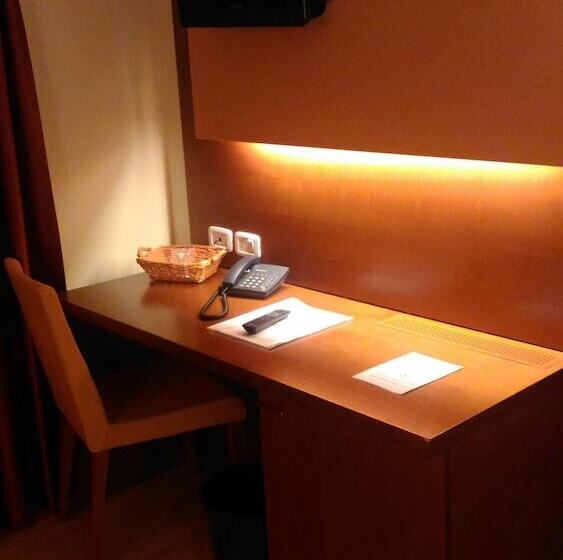 单人经济间, Villa Delle Rose   Malpensa