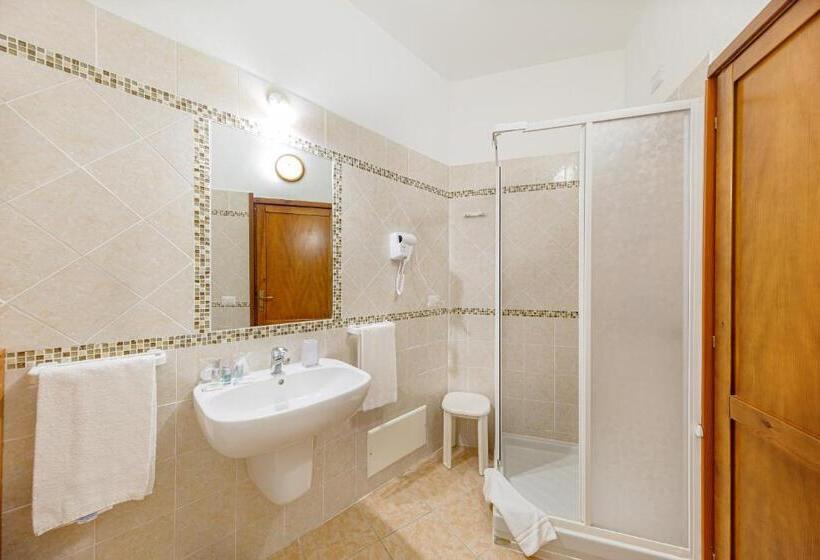 Четырехместный Номер Economy, Villa Piras