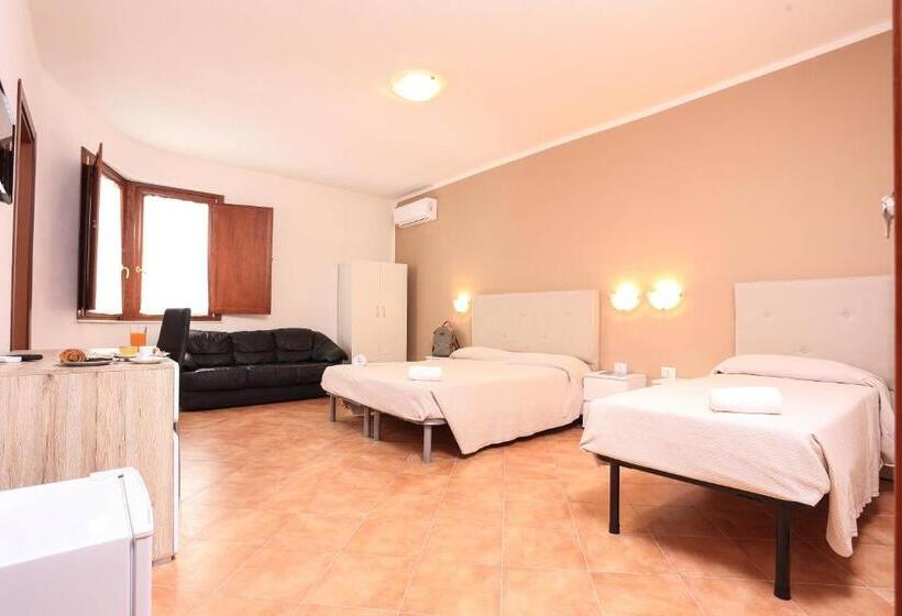 Трехместный Superior Вид на Море, Villa Piras