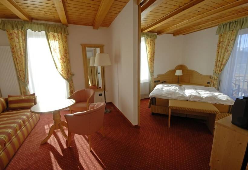 סוויטת ג'וניור, Wellness E Resort Stella Delle Alpi