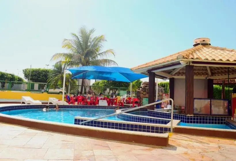 Perhesviitti, Flat Com Parque Aquático