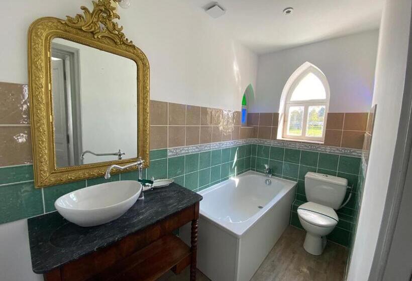 غرفة عائلية, Manoir De L Oiselière