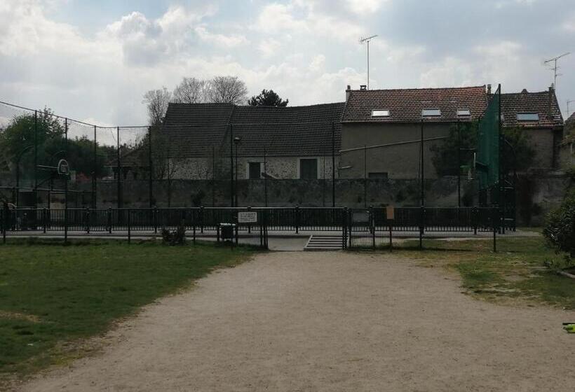 침실 2개 아파트, Welcome Home