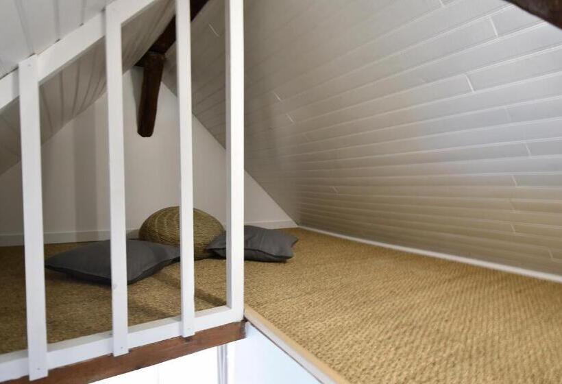 침실 1개 아파트, Welcome Home