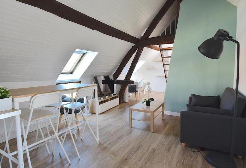 침실 1개 아파트, Welcome Home