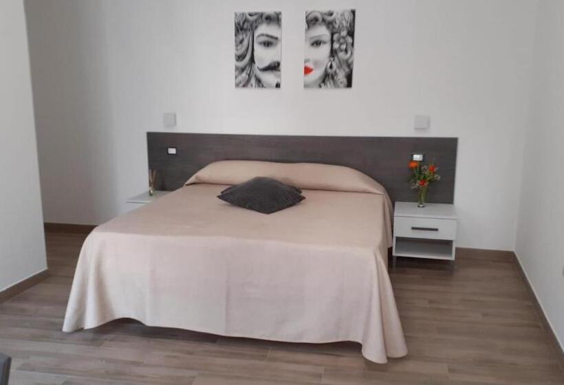 غرفة قياسية مطلة على الجبل, Camere Stella Del Sud Makari