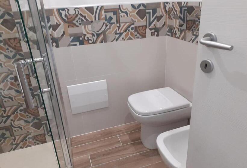 غرفة قياسية مطلّة علي البحر مزوَّدة بشُرفة, Camere Stella Del Sud Makari