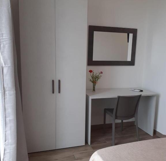 غرفة قياسية مطلّة علي البحر, Camere Stella Del Sud Makari