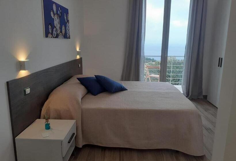 غرفة قياسية مطلّة علي البحر, Camere Stella Del Sud Makari