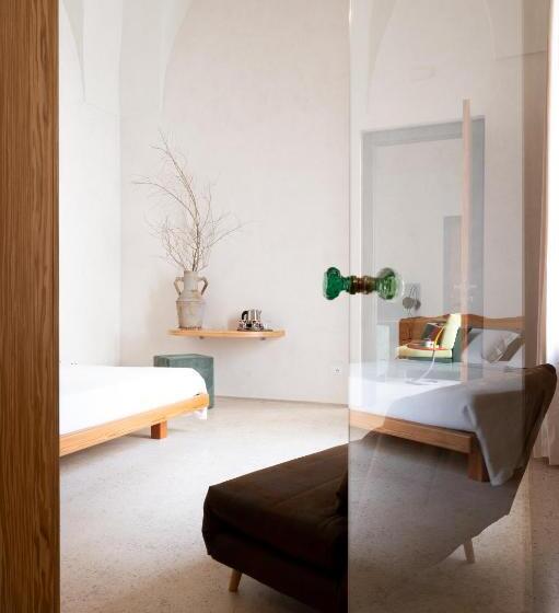 标准三人间, Palazzo Donna Titì