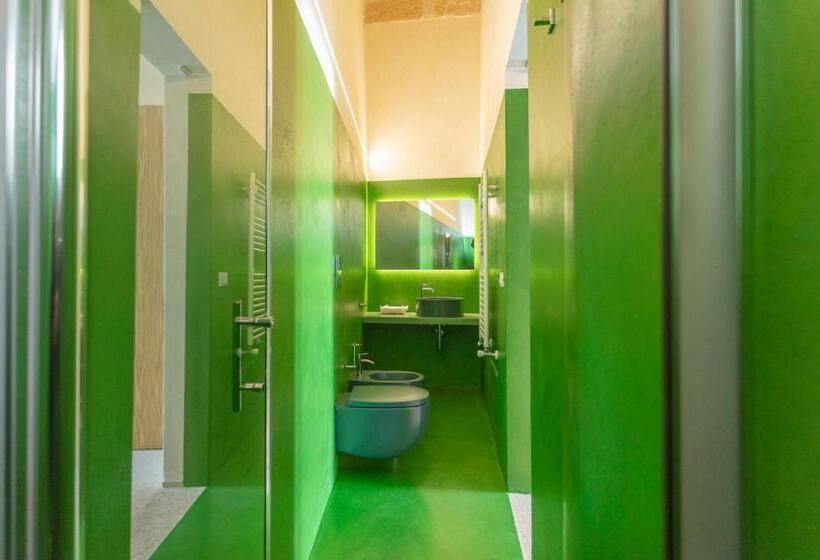 标准三人间, Palazzo Donna Titì