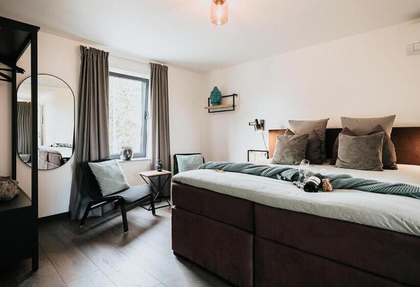 اتاق لوکس, Vida Verde